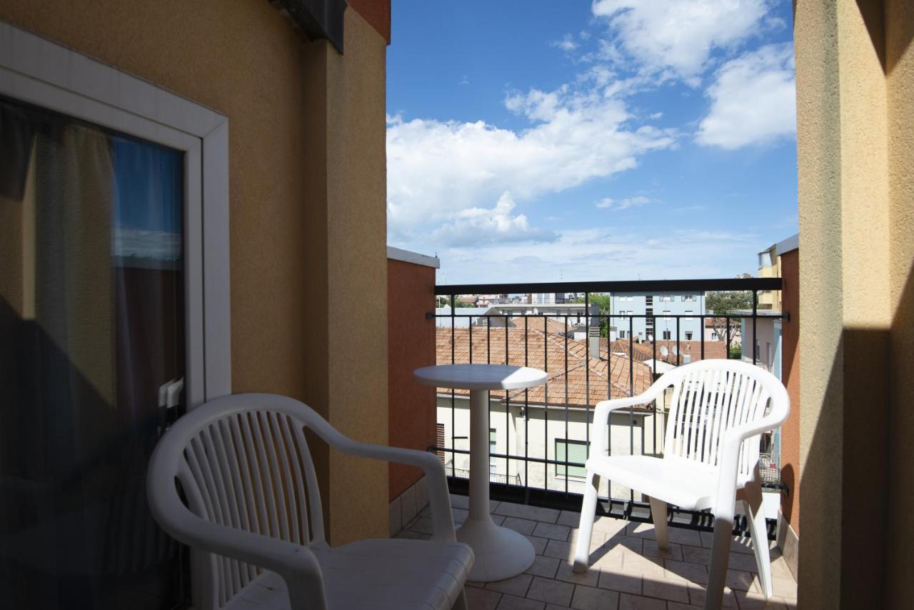 Hotel Picador Rimini Exterior photo